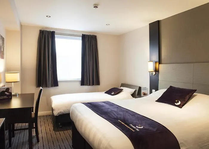 Hotel Premier York South West 3*
