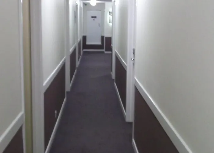 Premier Premier South West Hotel 3*